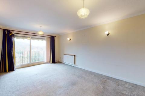2 bedroom flat for sale - London Road, River, CT16