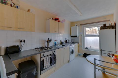 2 bedroom flat for sale, Nightingale Road, Southsea