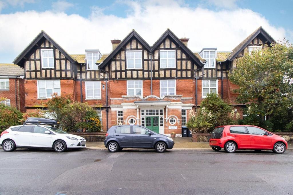Beresford Gardens, Devonia Hall... 3 bed flat £285,000