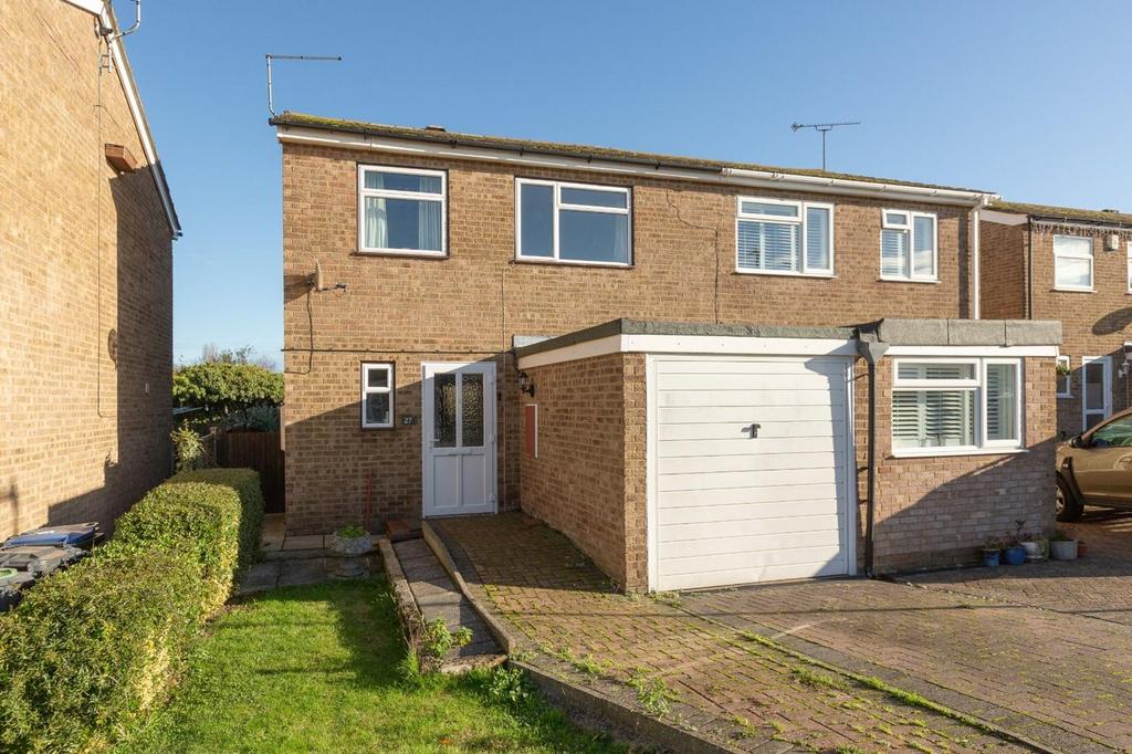 Herne Bay, CT6 3 bed semidetached house £295,000