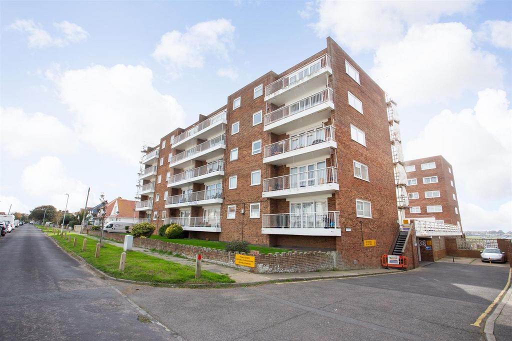 Alfred Road, April Rise Alfred Road, CT7 2 bed flat for sale £235,000