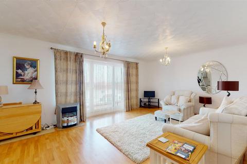 Flat 5, April Rise Alfred Road, Birchington, CT7 9NL