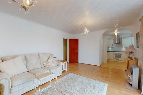 Flat 5, April Rise Alfred Road, Birchington, CT7 9NL