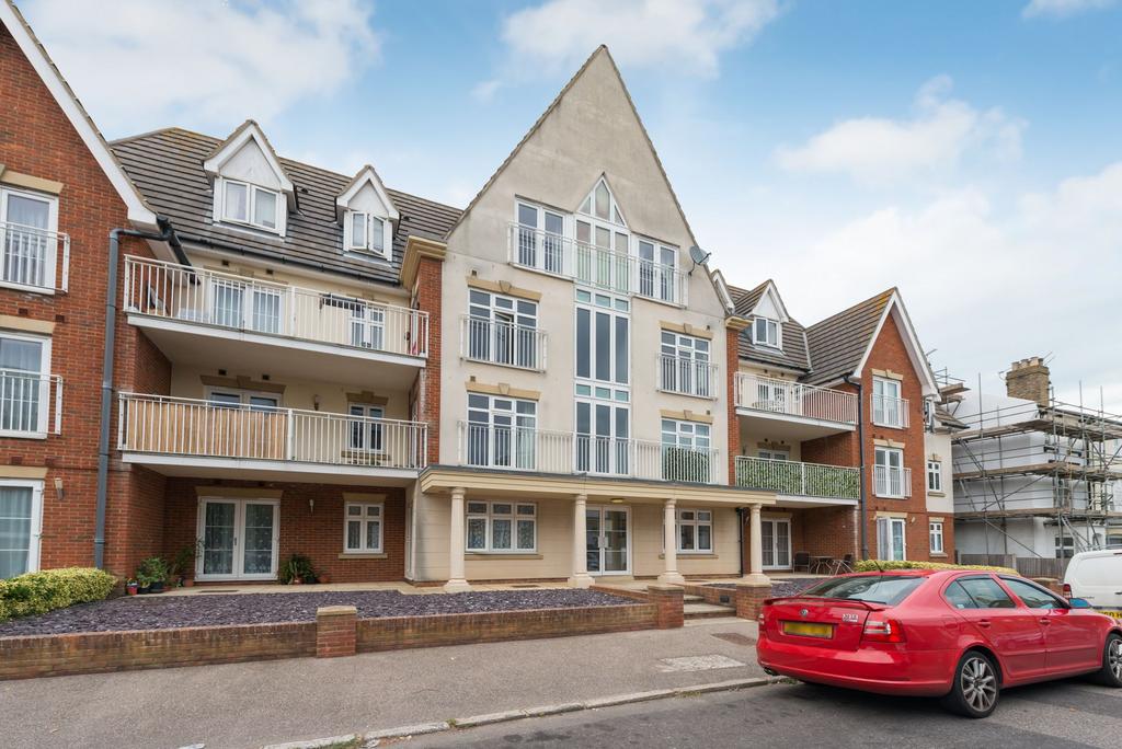 St. Mildreds Road, Ramsgate, CT11 2 bed flat £195,000