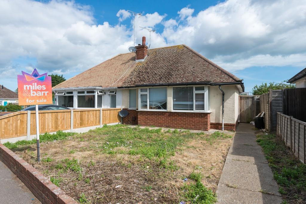 West Dumpton Lane, Ramsgate, CT11 2 bed semidetached bungalow £225,000