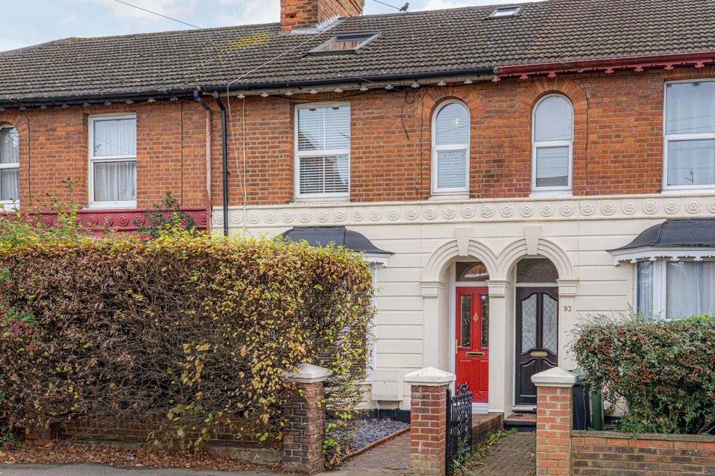 Beaver Road, Ashford, TN23 5 bed terraced house for sale £325,000