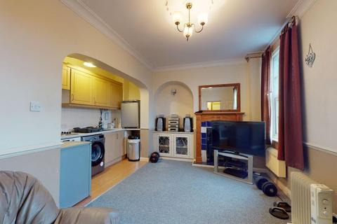 1 bedroom flat for sale - South Road, Faversham, ME13