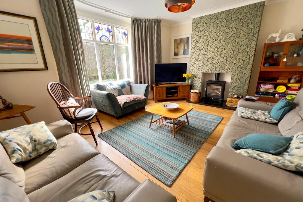 Abbeydale Road South, Dore, S17 3LL 5 bed detached house for sale £