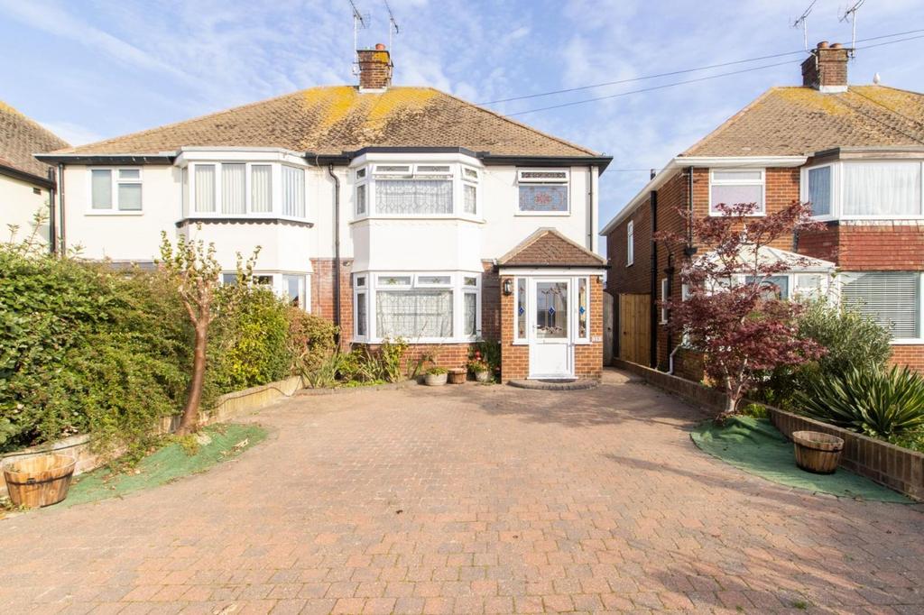 Lindenthorpe Road, Broadstairs, Ct10 3 Bed Semi-detached House - £500,000