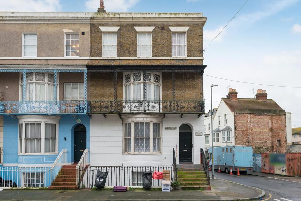 Augusta Road, Ramsgate, CT11 2 bed flat for sale £200,000