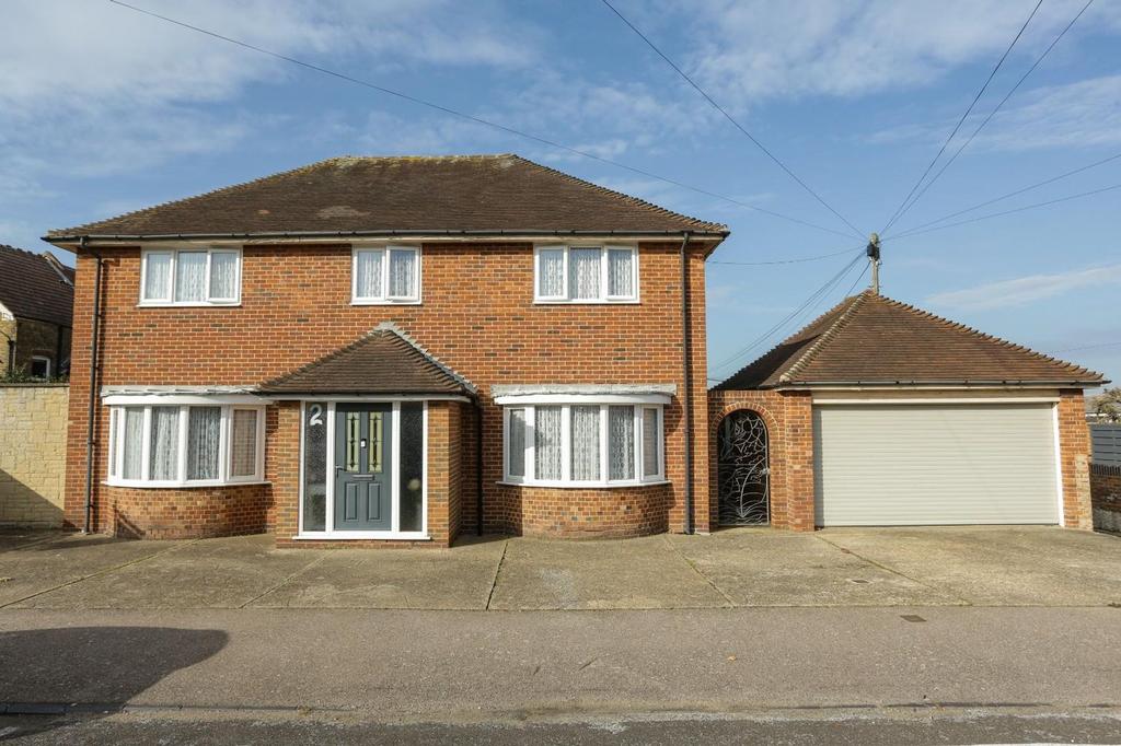 Belle Vue Road, Herne Bay, CT6 4 bed detached house for sale £675,000