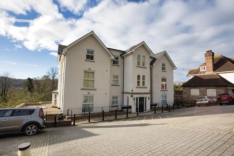 2 bedroom flat for sale - London Road, River, CT17