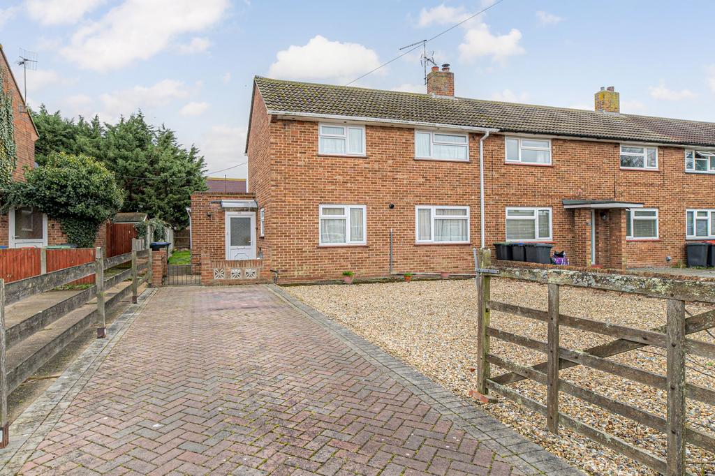 Rowland Drive, Herne Bay, CT6 2 bed end of terrace house for sale £