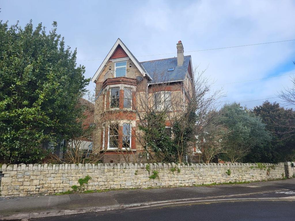 2C Ullswater Crescent, Weymouth... 1 bed apartment £90,000