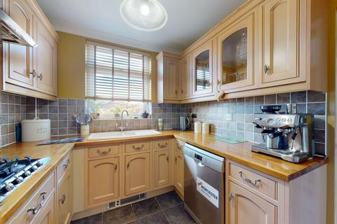 3 bedroom semi-detached house for sale - Mount Road, Dover, CT17