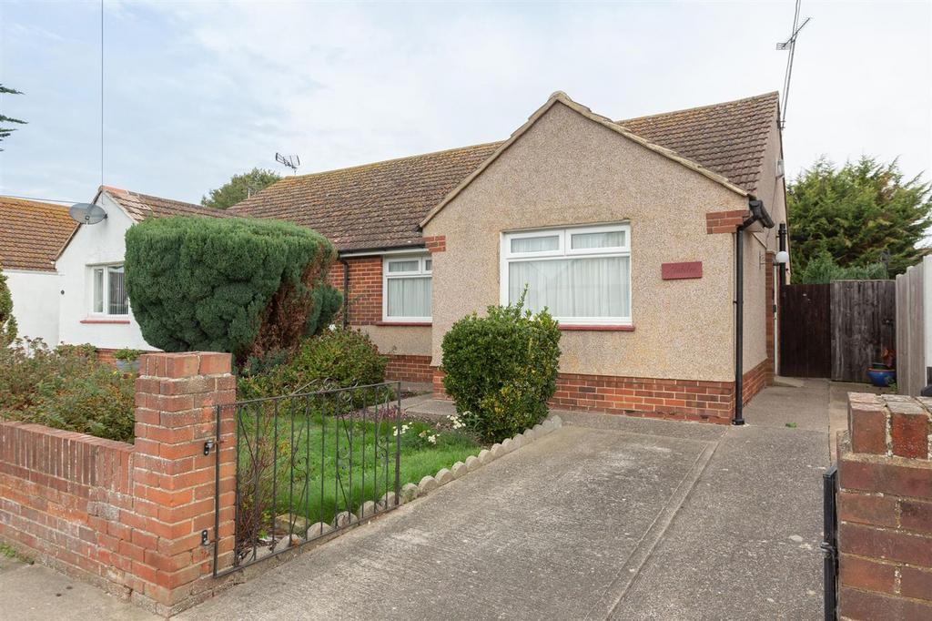 Kings Road, Birchington, CT7 2 bed semidetached bungalow £297,500