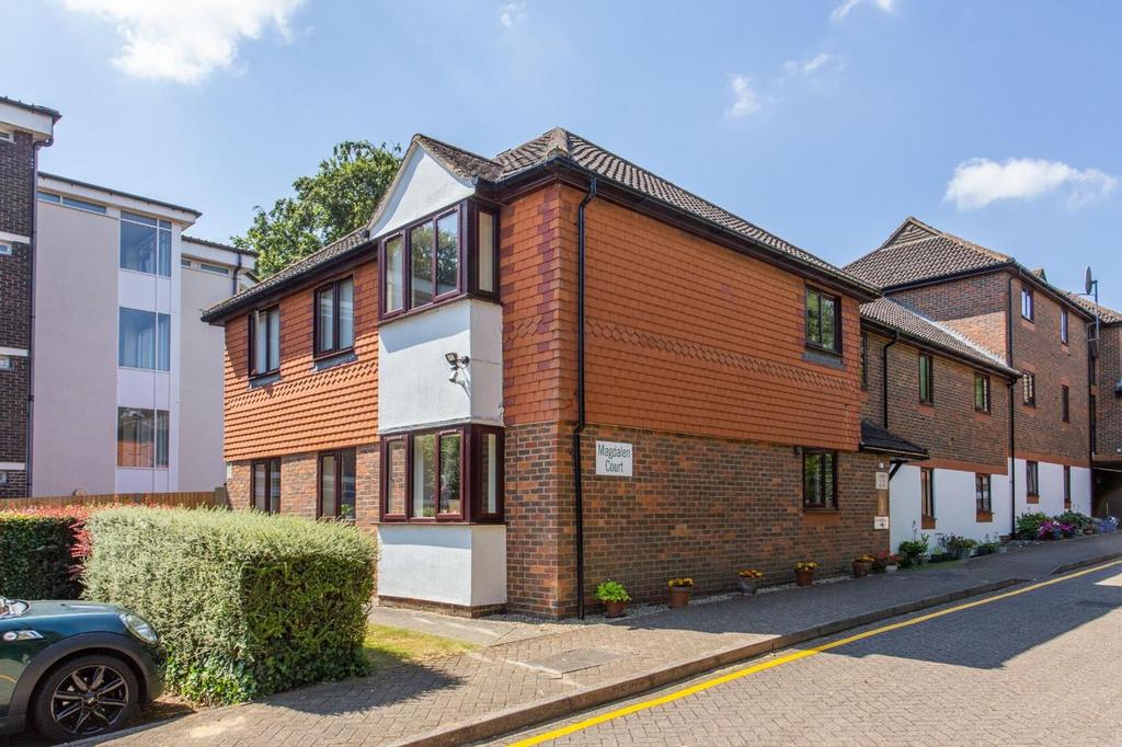 Ersham Road, Canterbury, CT1 2 bed retirement property £130,000