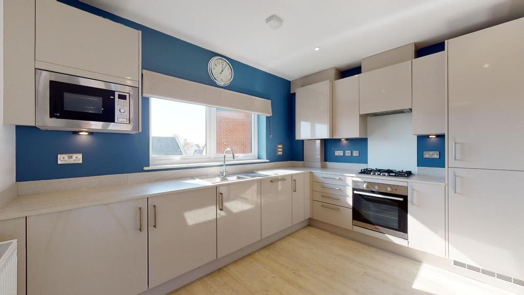 Clarence Road, Herne Bay, CT6 2 bed apartment £250,000