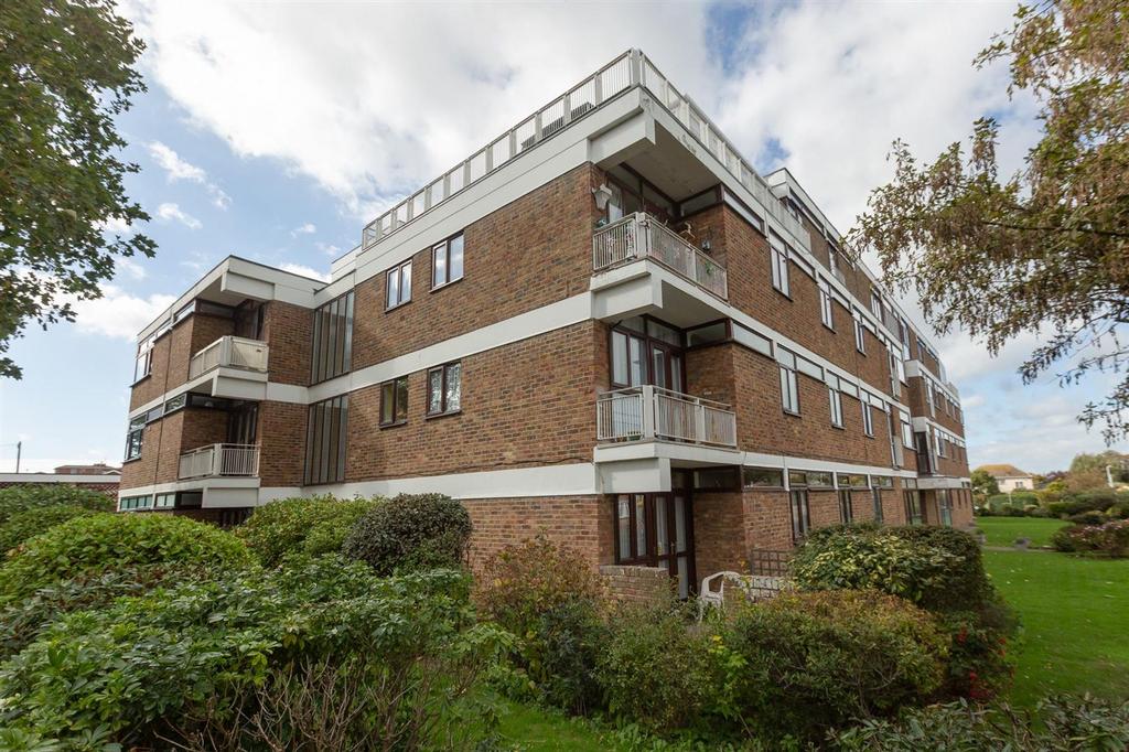 Gainsboro Road, Carmel Court... 3 bed flat £225,000