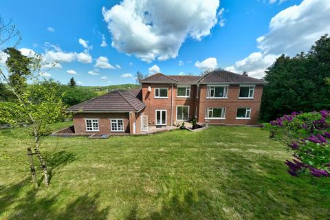 4 bedroom detached house for sale - Common Lane, River, CT17