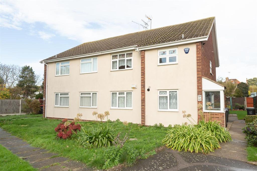 Woodford Court, Birchington, CT7 2 bed flat £185,000