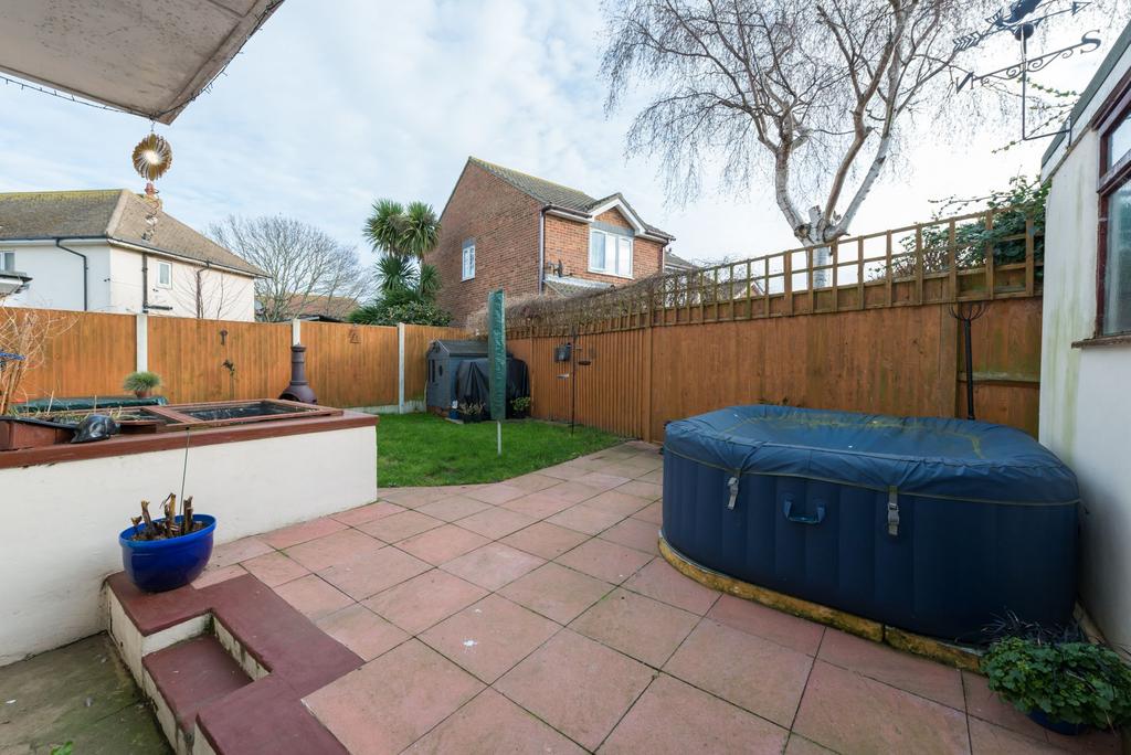 Melbourne Avenue, Ramsgate, CT12 3 bed semidetached house £280,000