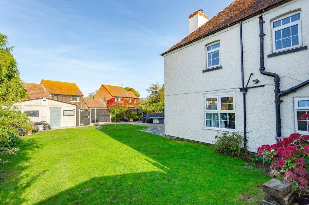 Greenhill Road, Herne Bay, CT6 5 bed detached house £649,995