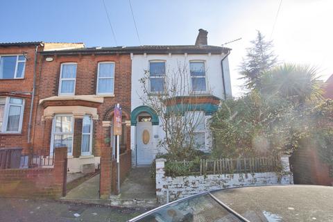 2 bedroom end of terrace house for sale, Astley Avenue, Dover, CT16