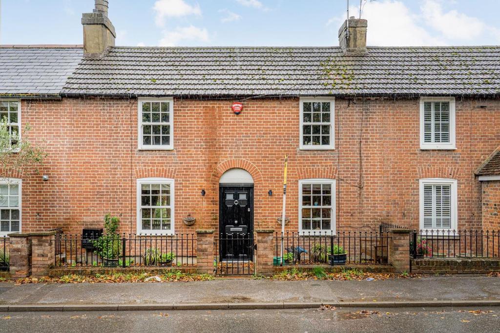 Canterbury Road, Wingham, CT3 3 bed property £425,000