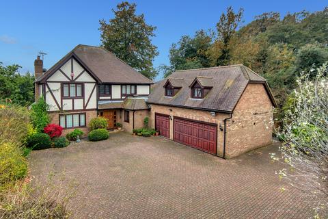 4 bedroom detached house for sale - The Cricketers, Broadstairs, CT10