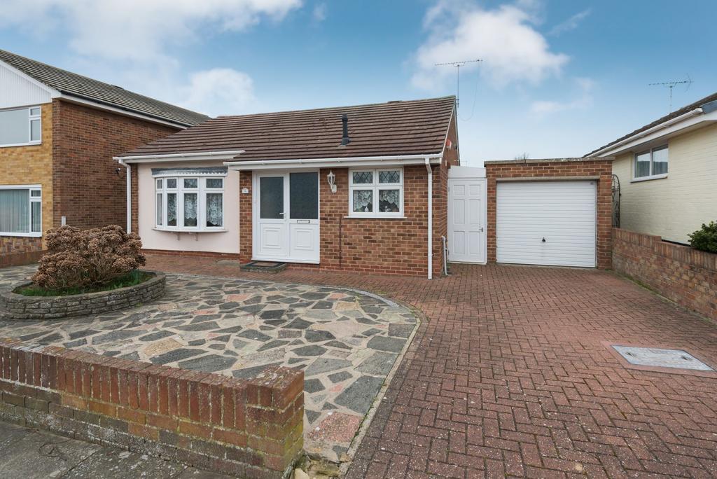 Borrowdale Avenue, Ramsgate, CT11 3 bed detached bungalow for sale £325,000