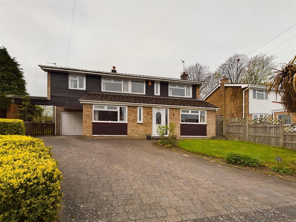 High Moss, Ormskirk, Lancashire, L39 4TP 4 bed detached house £475,000