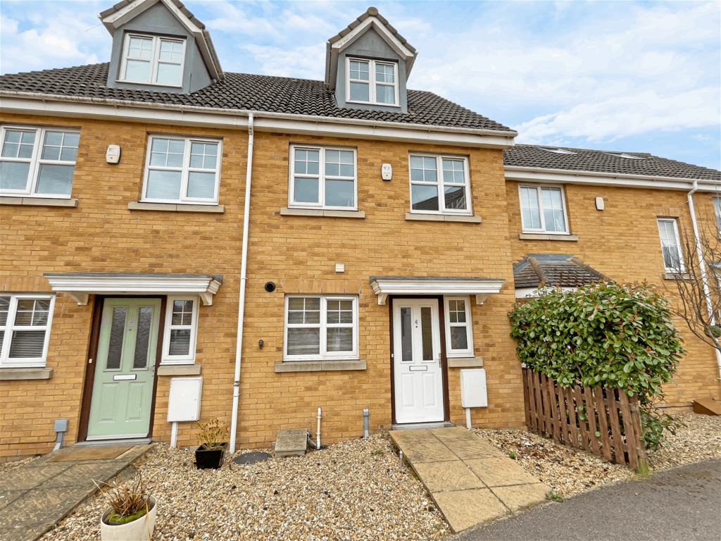 Temple Gardens, Rushden, NN10 0GN 3 bed townhouse £229,995