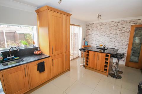 3 bedroom detached house for sale, Lapwing Drive, Heybridge