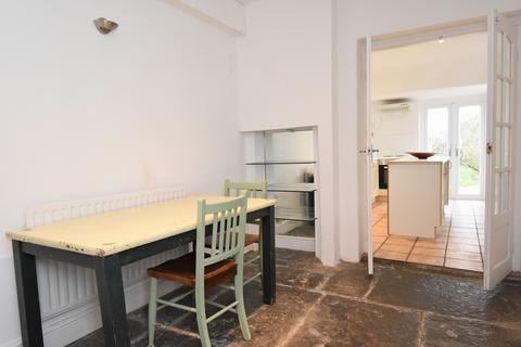 61 Bowden Road, Templecombe, BA8 0LF