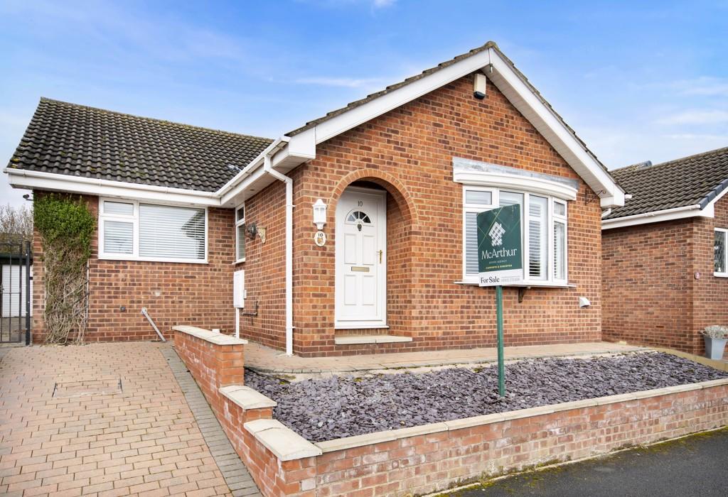 Malham Close, Bawtry, South Yorkshire 3 bed detached bungalow for sale