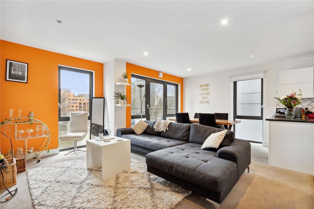 Gwynne Road, London, SW11 2 bed apartment £599,999