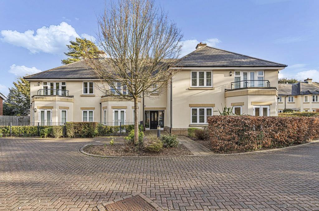 Chilbolton Avenue, Winchester, Hampshire, SO22 2 bed apartment for sale