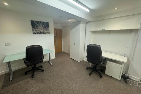 Office to rent, Kilburn High Road, Kilburn, NW6