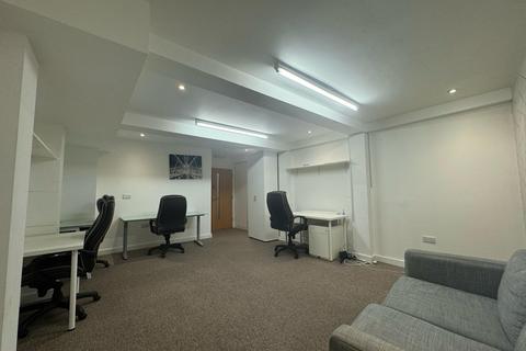 Office to rent, Kilburn High Road, Kilburn, NW6