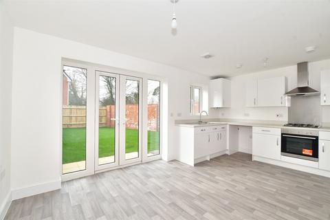 3 bedroom semi-detached house for sale - Gem Place, Eastergate, West Sussex