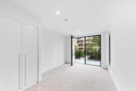 2 bedroom apartment for sale, John Cabot House, Royal Wharf, London, E16