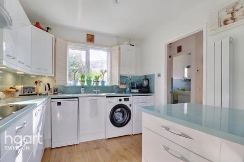 8 Highmoor Copse, Peatmoor, Swindon, SN5 5AB