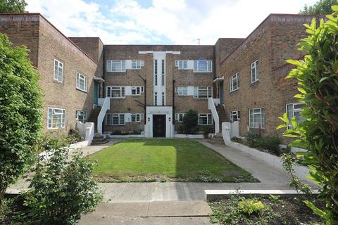 Studio for sale, West Lodge Court, Uxbridge Road, London, W3