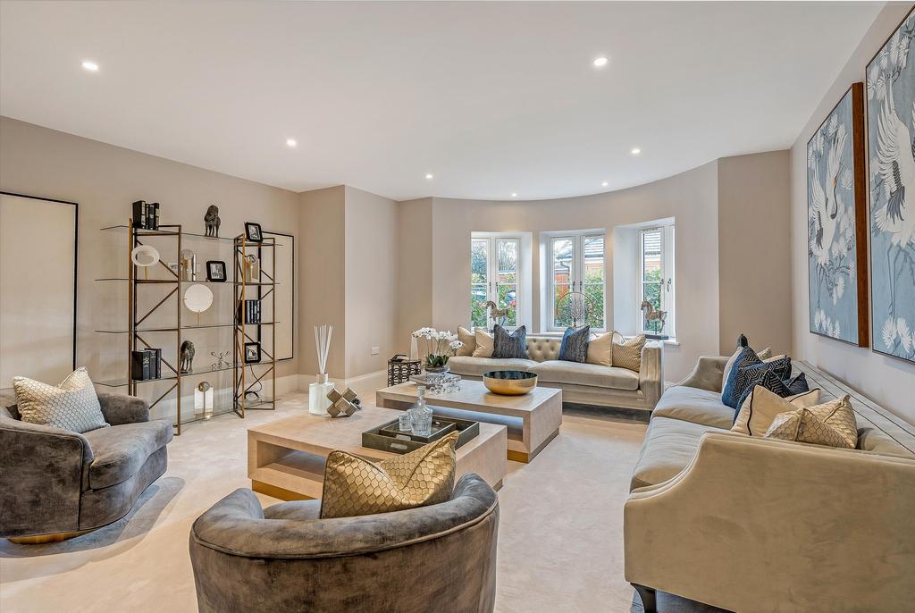 Osborne House, Charters Road, Sunningdale, Berkshire, SL5 3 bed flat