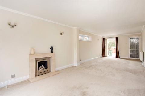 4 bedroom detached house to rent, Newton Close, Harpenden, Hertfordshire, AL5