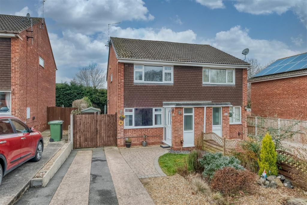 Granby Close, Winyates East, Redditch... 2 bed semidetached house £240,000