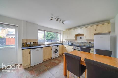 8 Cherry Tree Rise, Witham, CM8 2LP