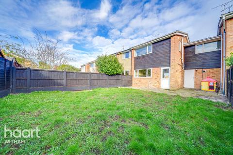 8 Cherry Tree Rise, Witham, CM8 2LP