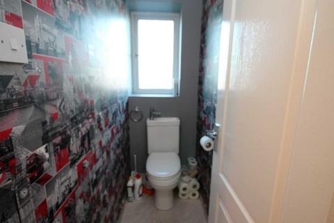 28 Craydene Road, Erith, DA8 2HR